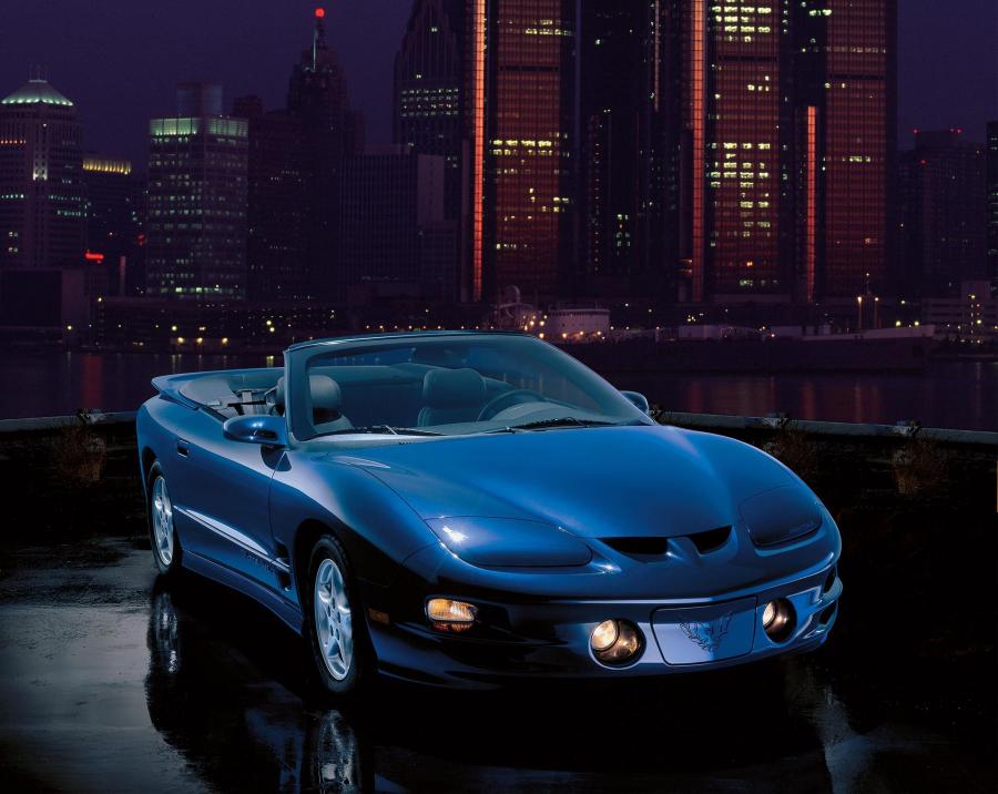  Pontiac Firebird Trans Am Collector Edition 2002 года  (фото 4 из 7)